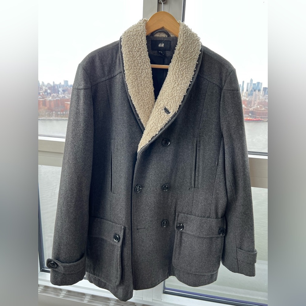 Men pea coat with borg